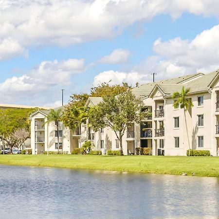 Stunning Centrally Located Apartments At New River Cove In South Florida ฟอร์ต ลอเดอร์เดล ภายนอก รูปภาพ